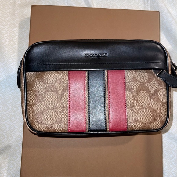 Coach men’s crossbody handbag - Picture 1 of 2